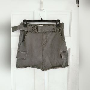 SO cargo olive green army skirt with matching belt